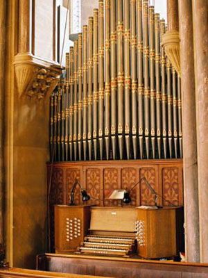 St John the Evangelist, Taunton (Organ)