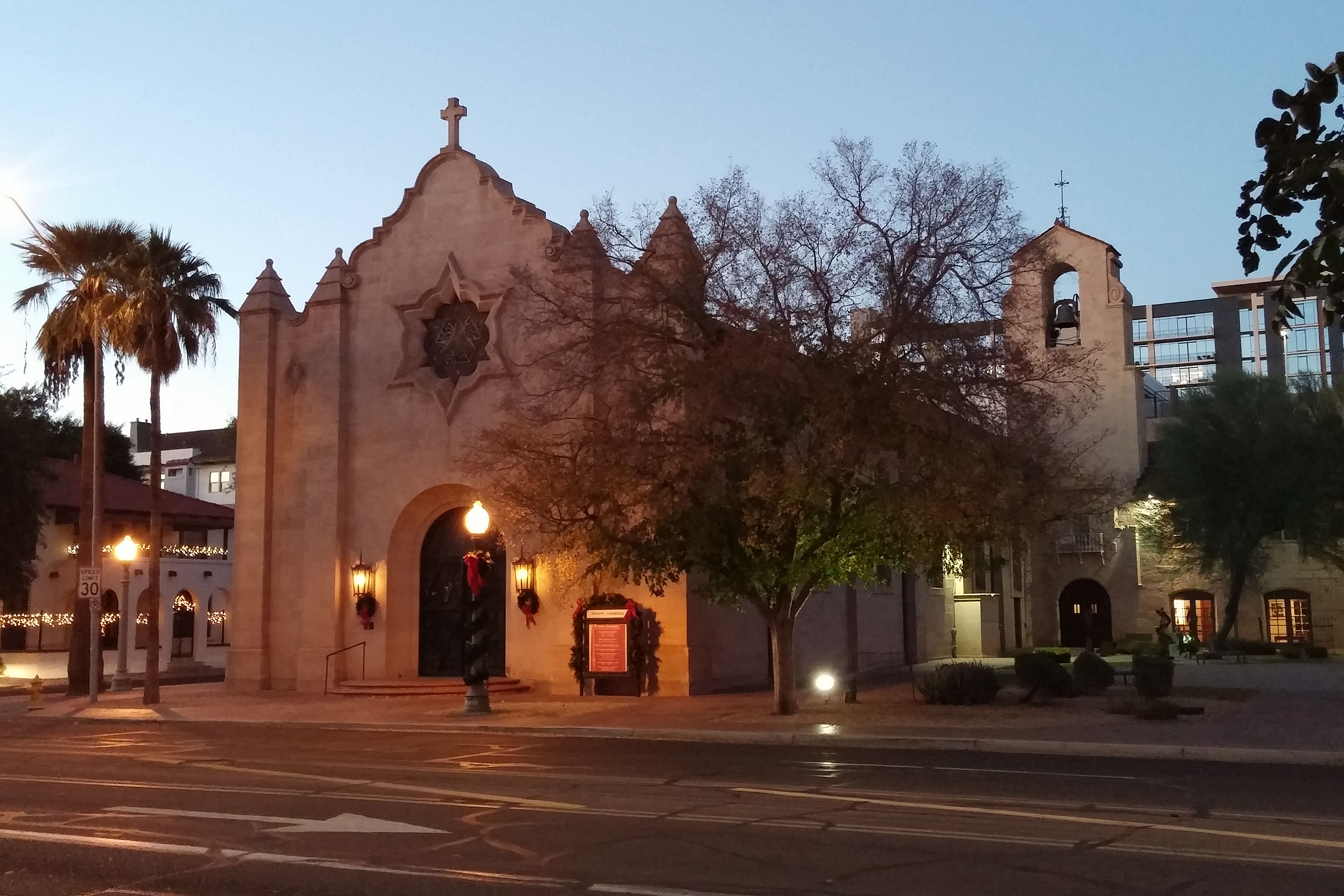 Trinity Cathedral, Phoenix, AZ (exterior)